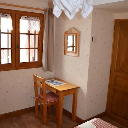 Le Rochebrune Apartment *